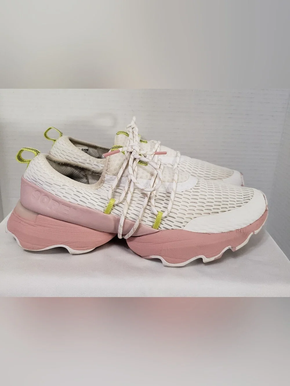 Sorel Kinetic Impact Lace Sneakers Women's 9.5